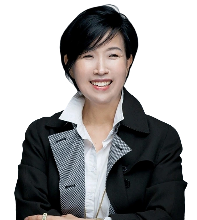 Mia Kim Associate photo